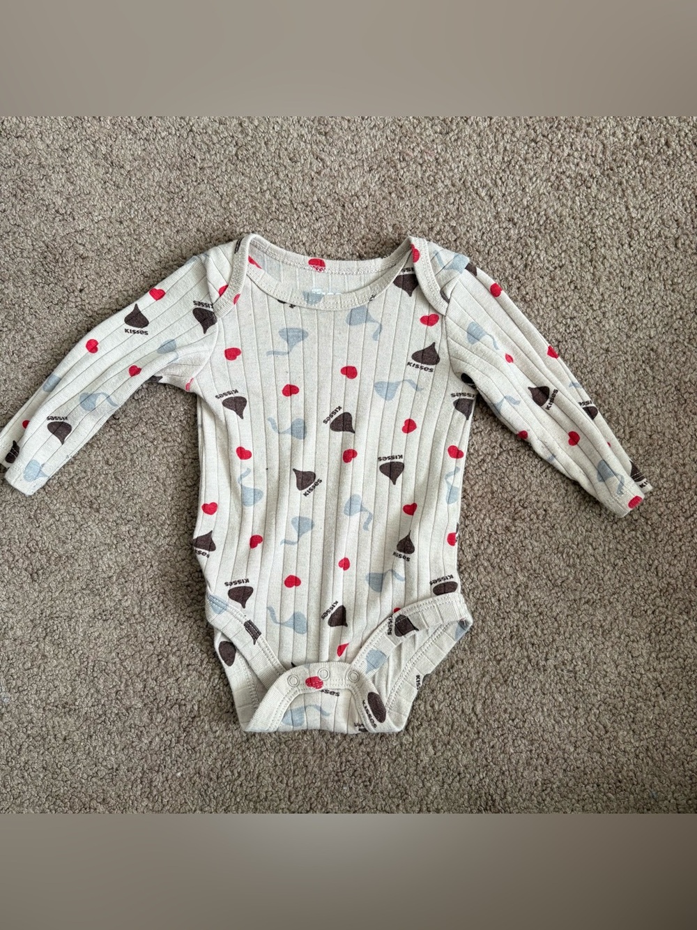 Hershey's Kisses Beige Ribbed All-Over Print Bodysuit Long Sleeve Snap 0-3M